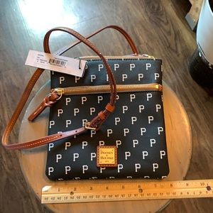 Pirates double zip crossbody